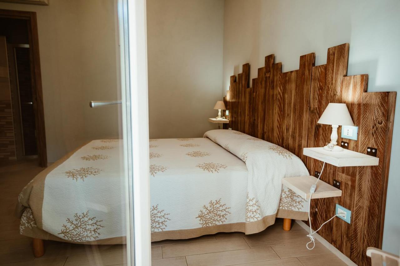 B&B Il Mare In Una Stanza 奥托纳 外观 照片