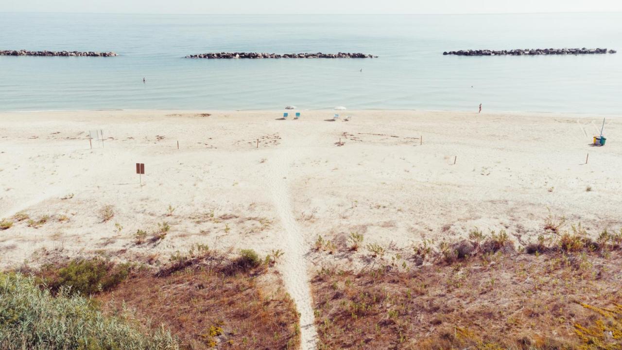 B&B Il Mare In Una Stanza 奥托纳 外观 照片