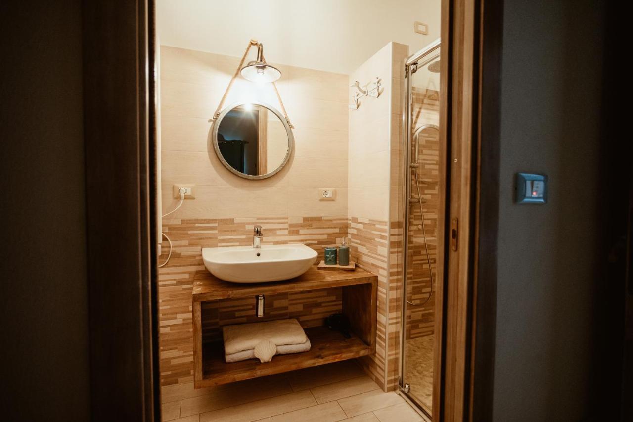 B&B Il Mare In Una Stanza 奥托纳 外观 照片